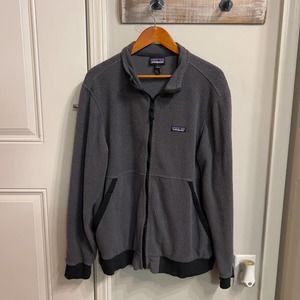 Patagonia sweatshirt fleece jacket